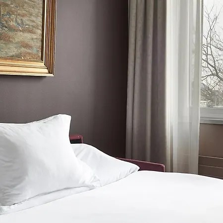 Holt Hotel