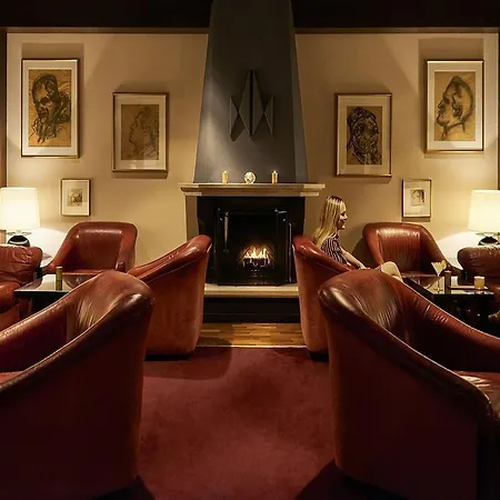 Holt Hotel
