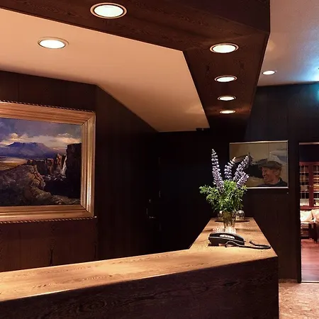 Hotel Holt