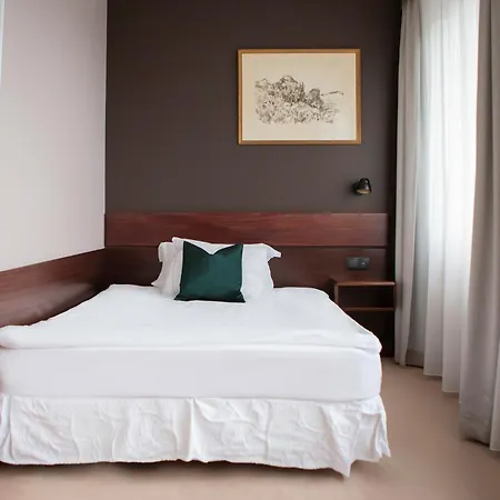 Holt Hotel